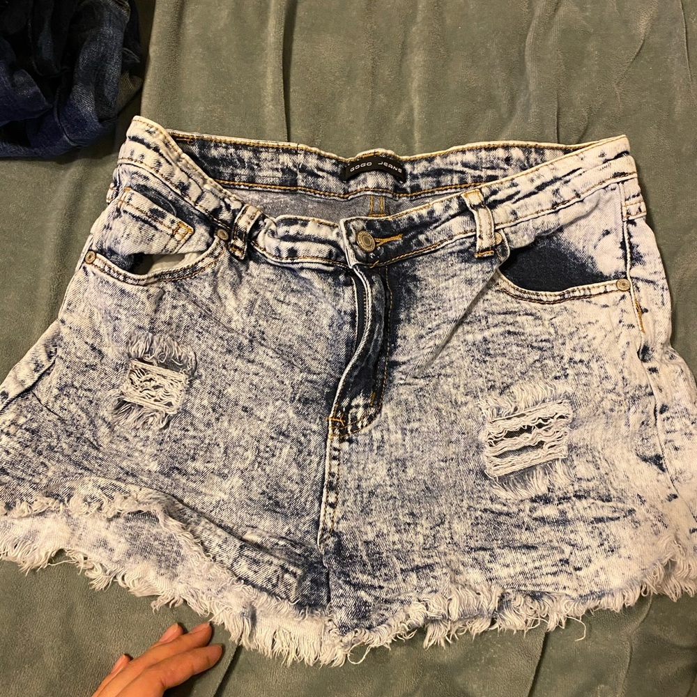 Washed out shorts